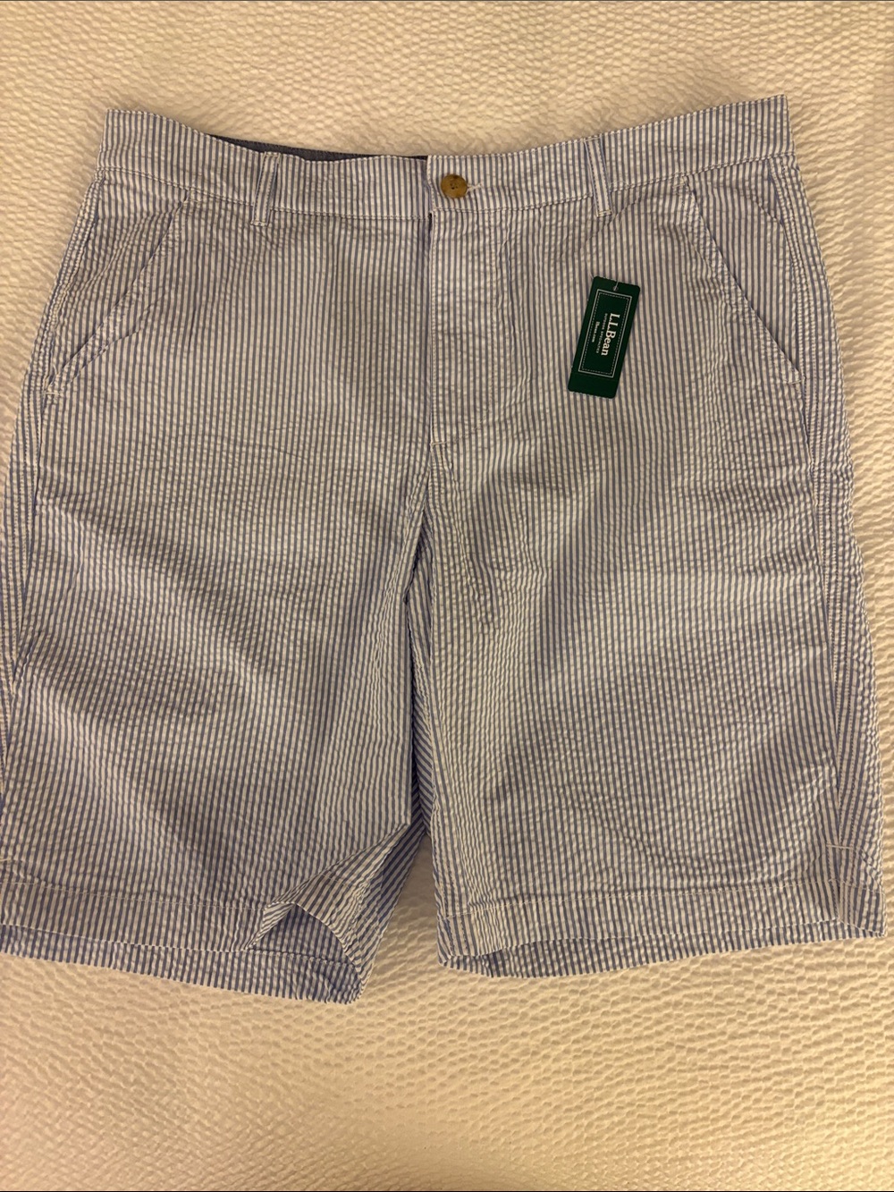 NWT LLBEAN BLUE AND WHITE SEERSUCKER BERMUDA SHORTS